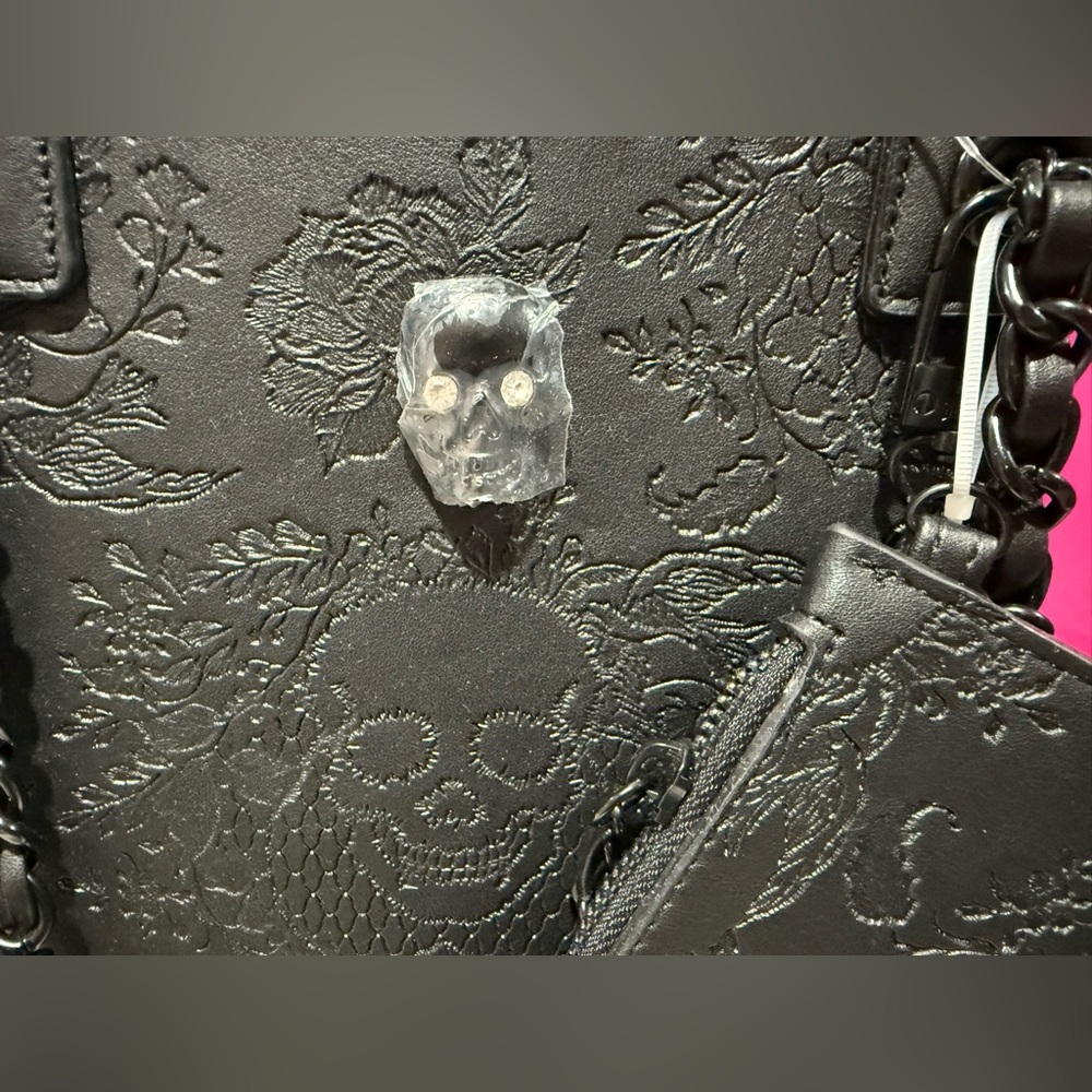 Betsey Johnson Skull Tote - Picture 6 of 11